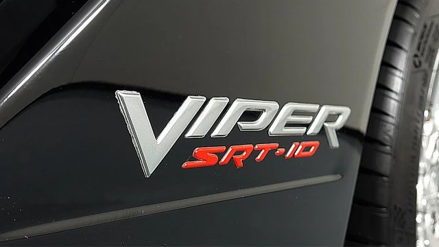 Dodge Viper SRT10, снимка 9 - Автомобили и джипове - 48421208