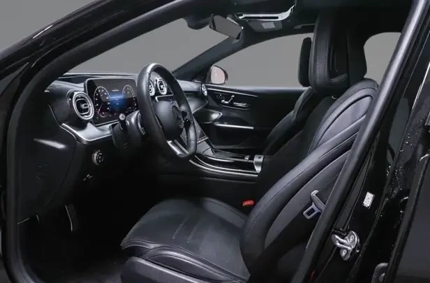 Mercedes-Benz C 300 е 4Matic = AMG Line = Premium Plus Гаранция, снимка 4 - Автомобили и джипове - 53590917