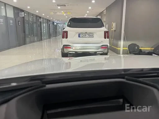 BMW 530 * ПАКЕТ * ДИСТРОНИК * HUD * ЛАЗЕРИ* 360* ОБДУХВАНЕ, снимка 11 - Автомобили и джипове - 54576210