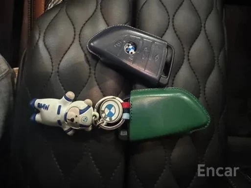 BMW 530 * ПАКЕТ * ДИСТРОНИК * HUD * ЛАЗЕРИ* 360* ОБДУХВАНЕ, снимка 12 - Автомобили и джипове - 54576210