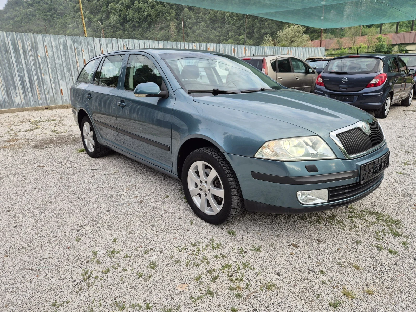 Skoda Octavia Всички екстри - изображение 2