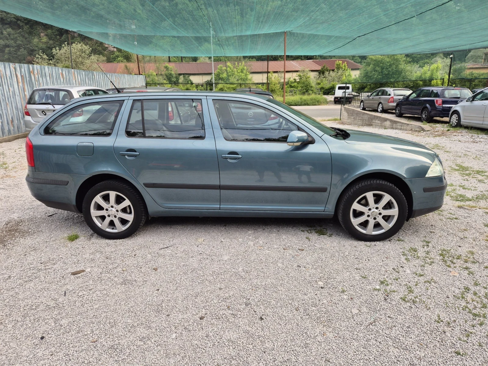 Skoda Octavia Всички екстри - изображение 3