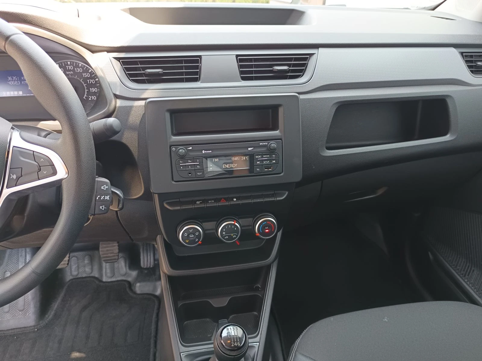Renault Express 1.5 dCi , 95 к.с. /ZEN - изображение 10