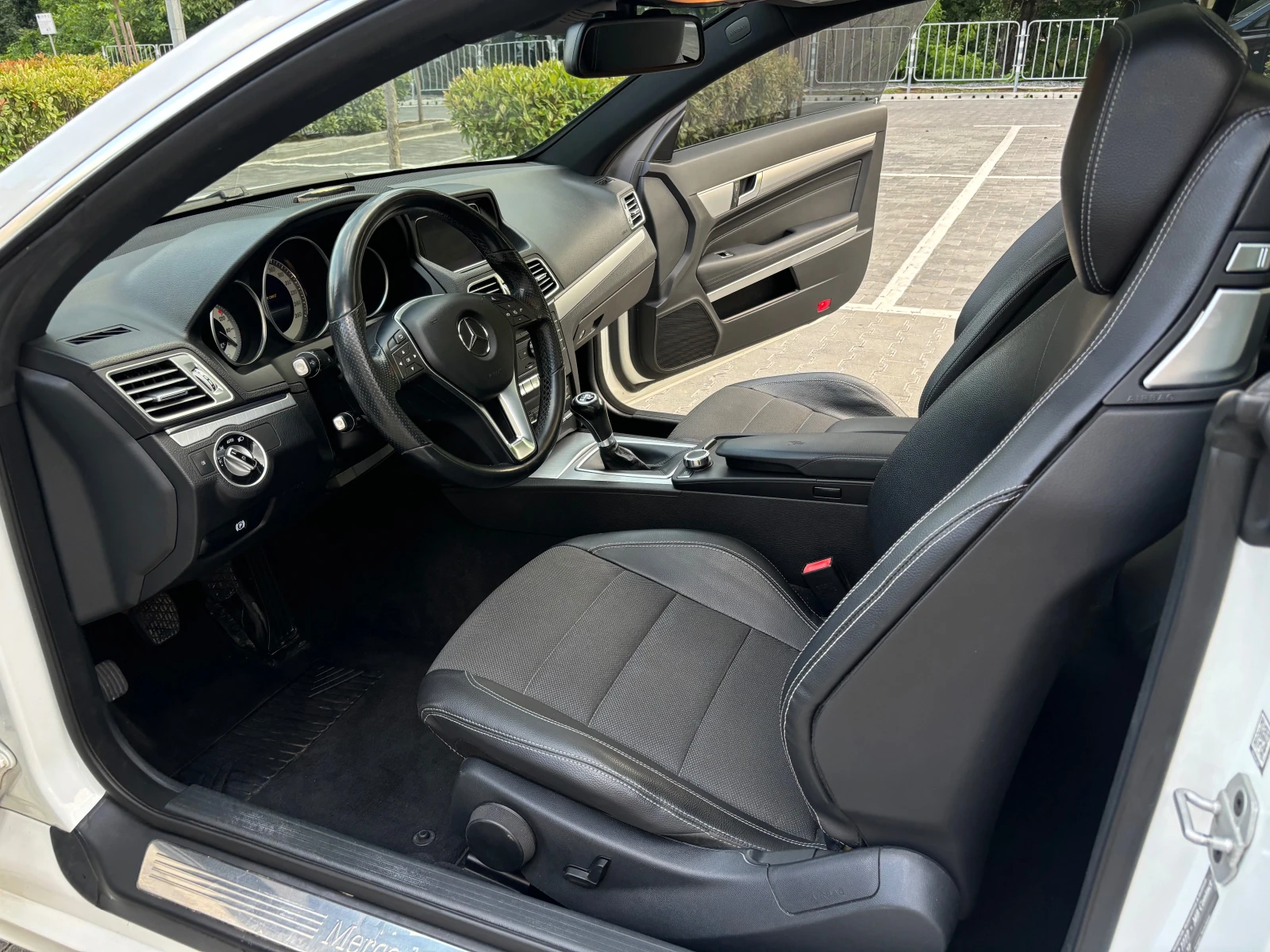 Mercedes-Benz E 220  - изображение 9