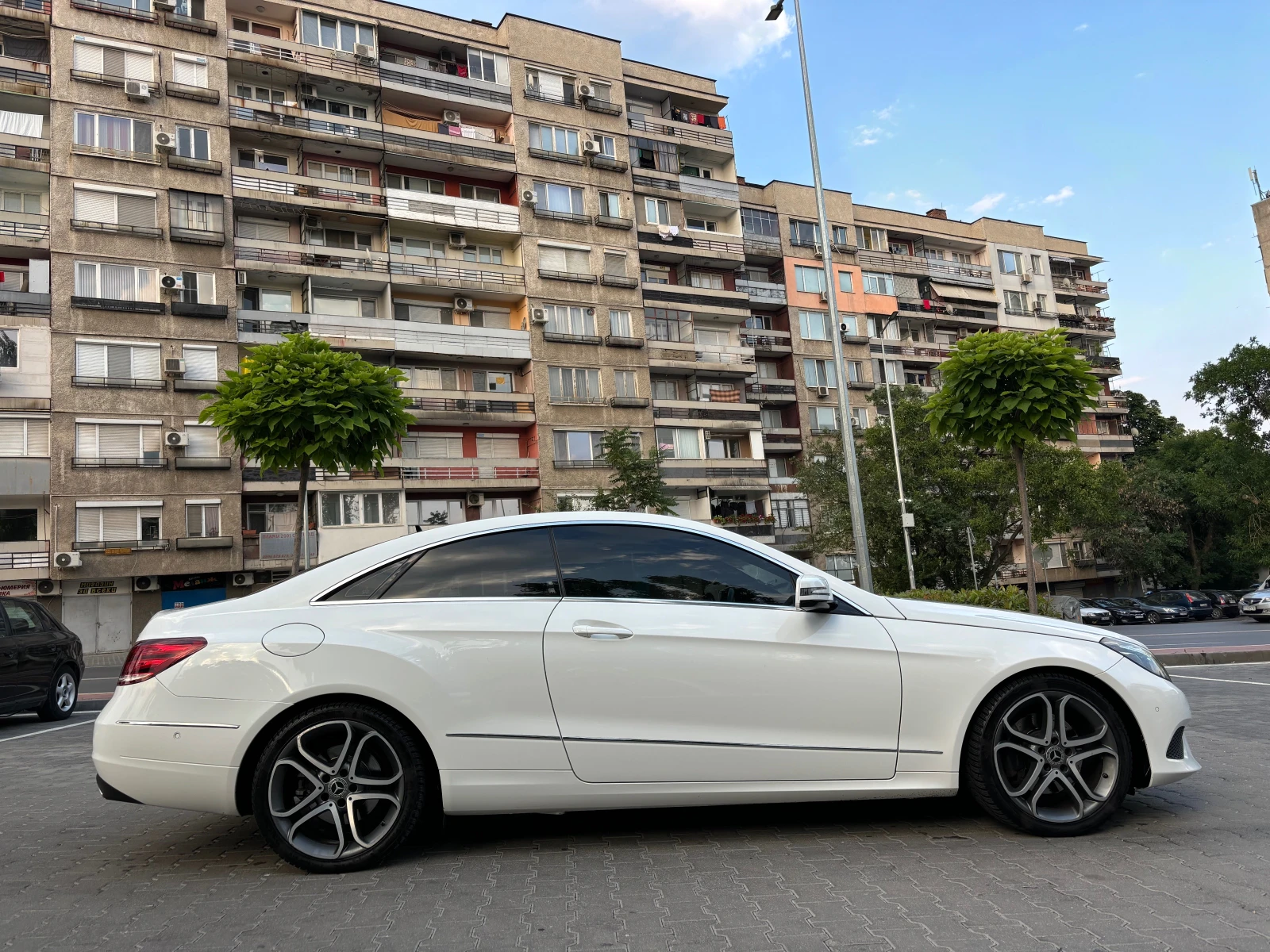 Mercedes-Benz E 220  - изображение 3