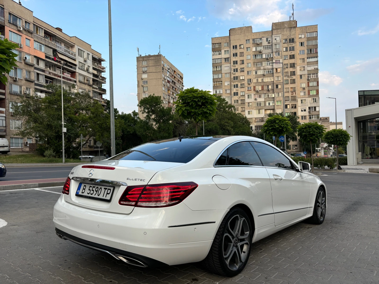 Mercedes-Benz E 220  - изображение 8