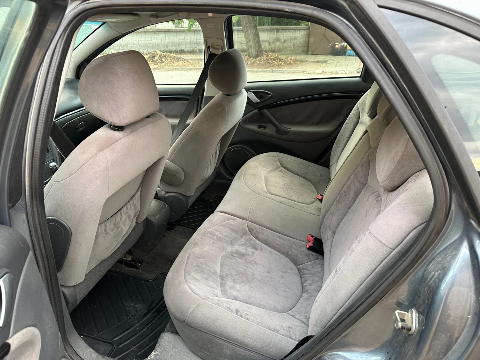 Citroen C5 1.6 HDI - изображение 7