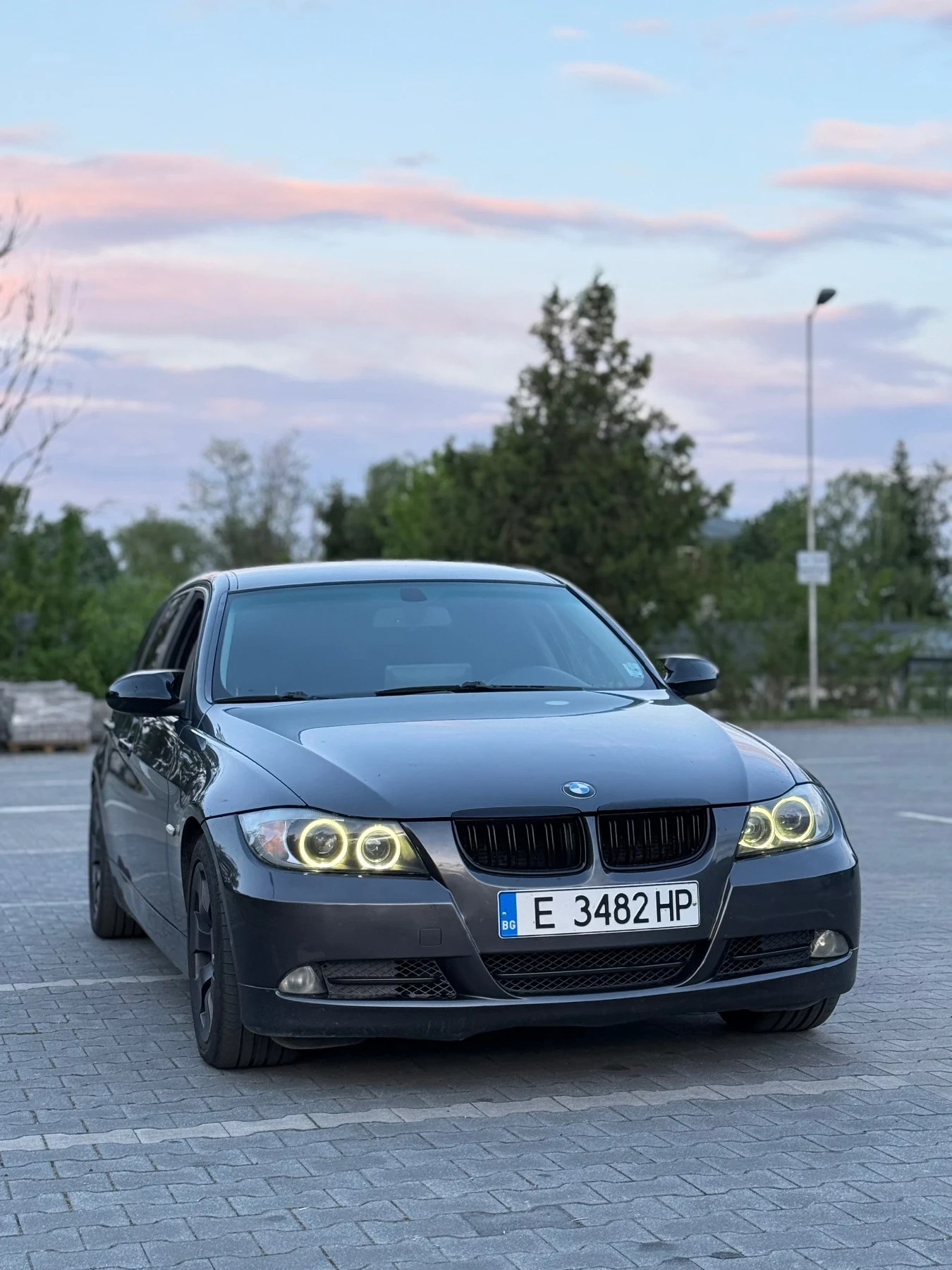 BMW 320  - изображение 8
