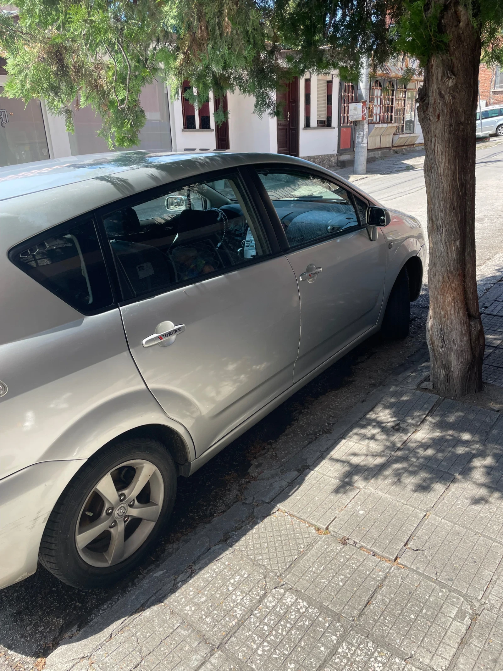 Toyota Corolla verso  - изображение 2
