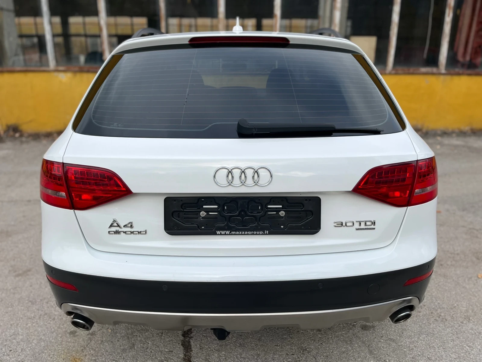 Audi A4 Allroad 3.0TDI* Keyless go* Bang&olufsen* Панорама* Теглич - изображение 4