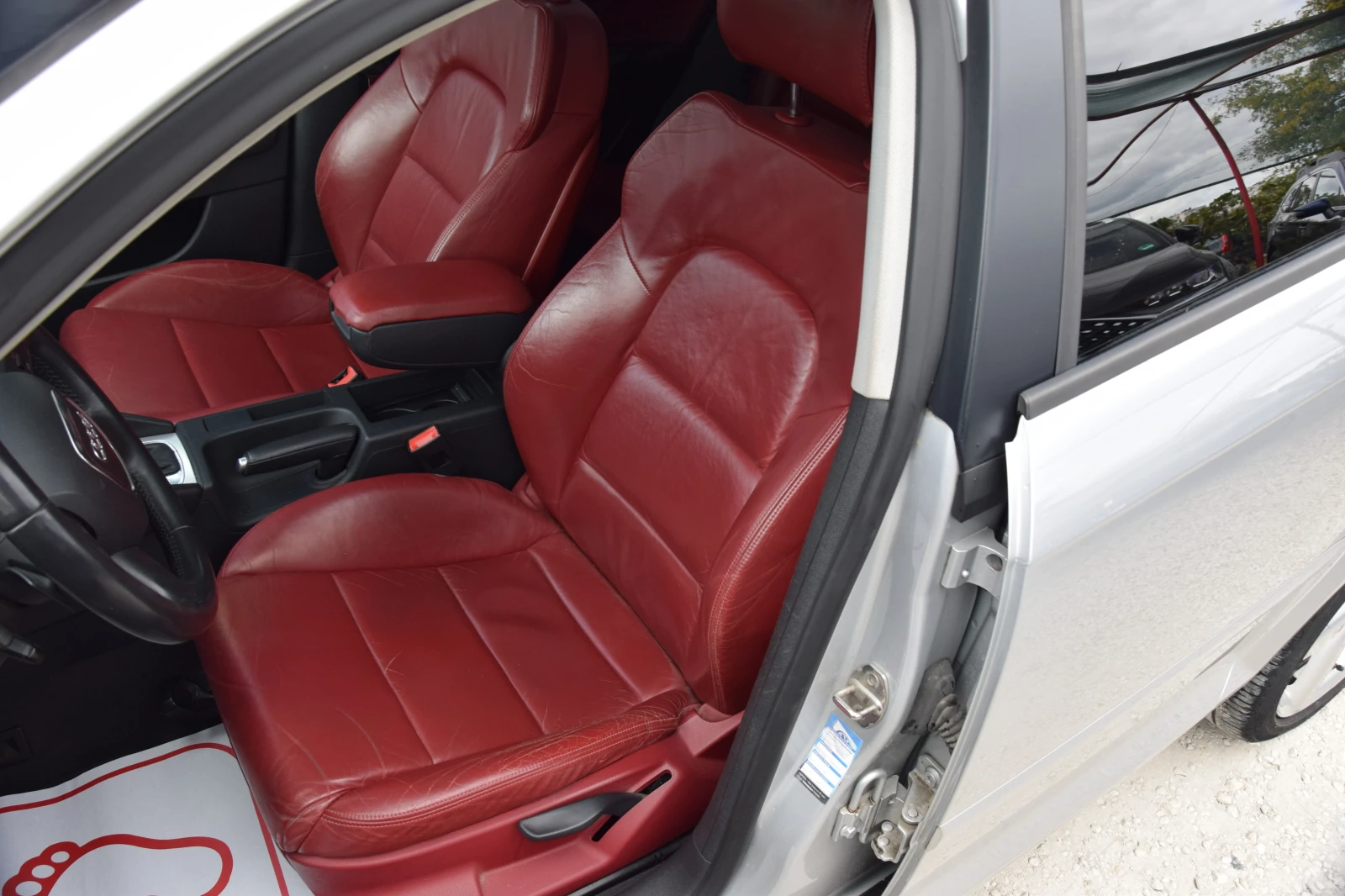 Audi A3 2, 0tdi Автоматик+ нави и панорама - изображение 9