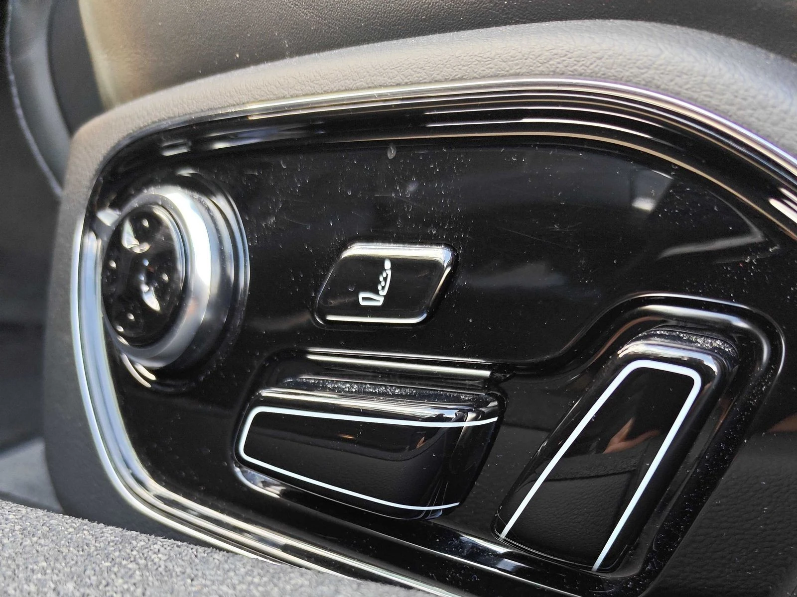 Audi S8  С РЕГИСТРАЦИЯ & АВТО КРЕДИТ , снимка 15 - Автомобили и джипове - 53949590