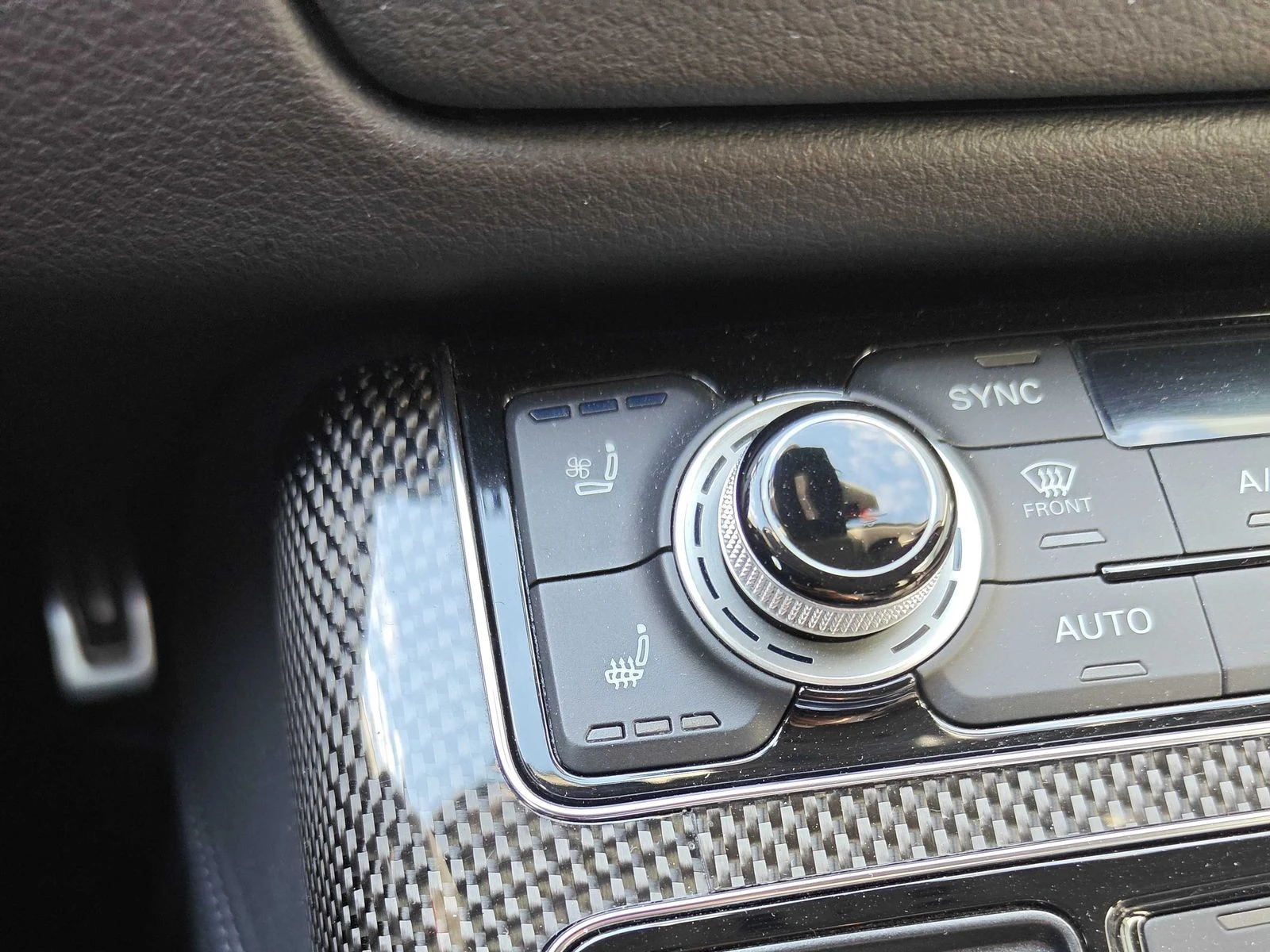 Audi S8  С РЕГИСТРАЦИЯ & АВТО КРЕДИТ , снимка 12 - Автомобили и джипове - 53949590