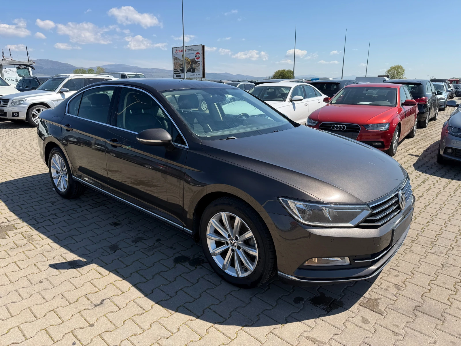 VW Passat 1.6TDI AVTOMAT/NAVI/KAMERA EURO 6 | Mobile.bg � ����������� 4