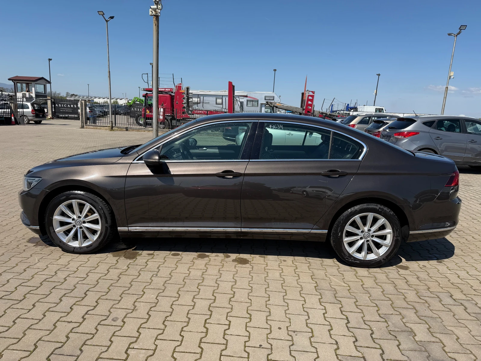 VW Passat 1.6TDI AVTOMAT/NAVI/KAMERA EURO 6 | Mobile.bg � ����������� 9