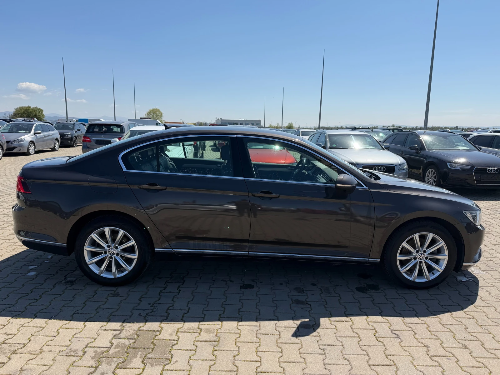 VW Passat 1.6TDI AVTOMAT/NAVI/KAMERA EURO 6 | Mobile.bg � ����������� 5