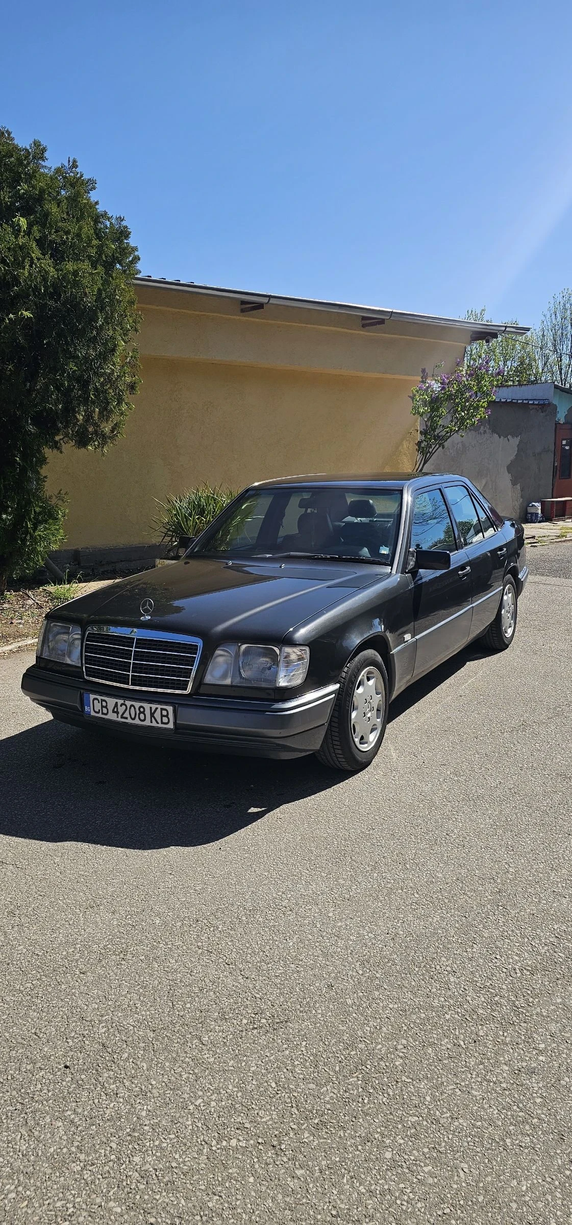 Mercedes-Benz 124 Е200