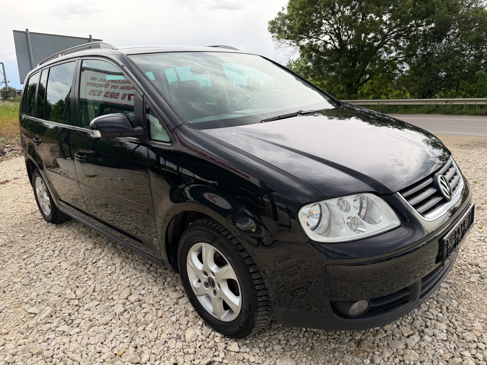 VW Touran 1.9TDI/105p.s-HighLine-6 speed, снимка 2 - Автомобили и джипове - 54584196