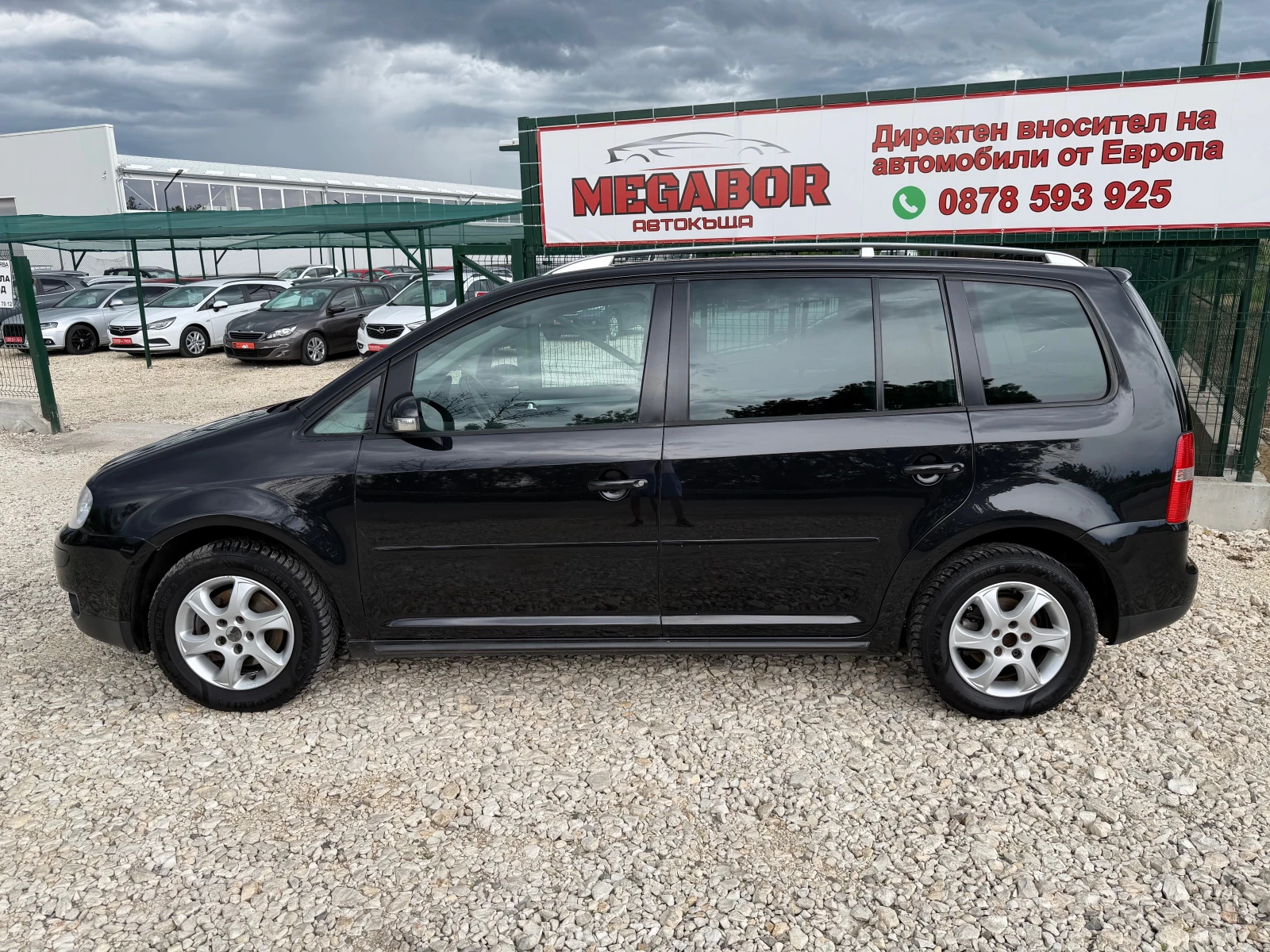 VW Touran 1.9TDI/105p.s-HighLine-6 speed, снимка 7 - Автомобили и джипове - 54584196