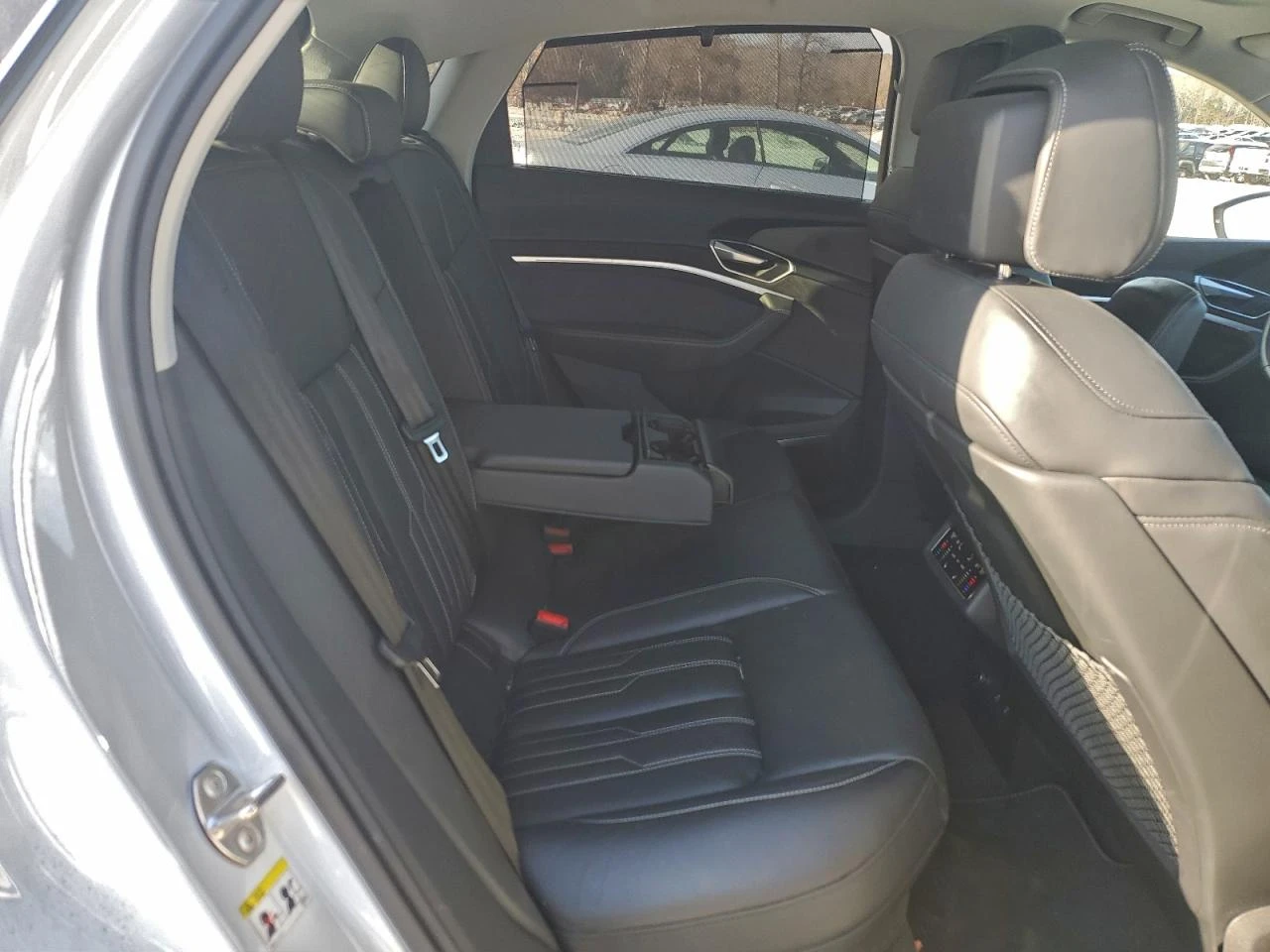Audi E-Tron Sportback Prestige, снимка 11 - Автомобили и джипове - 54713657