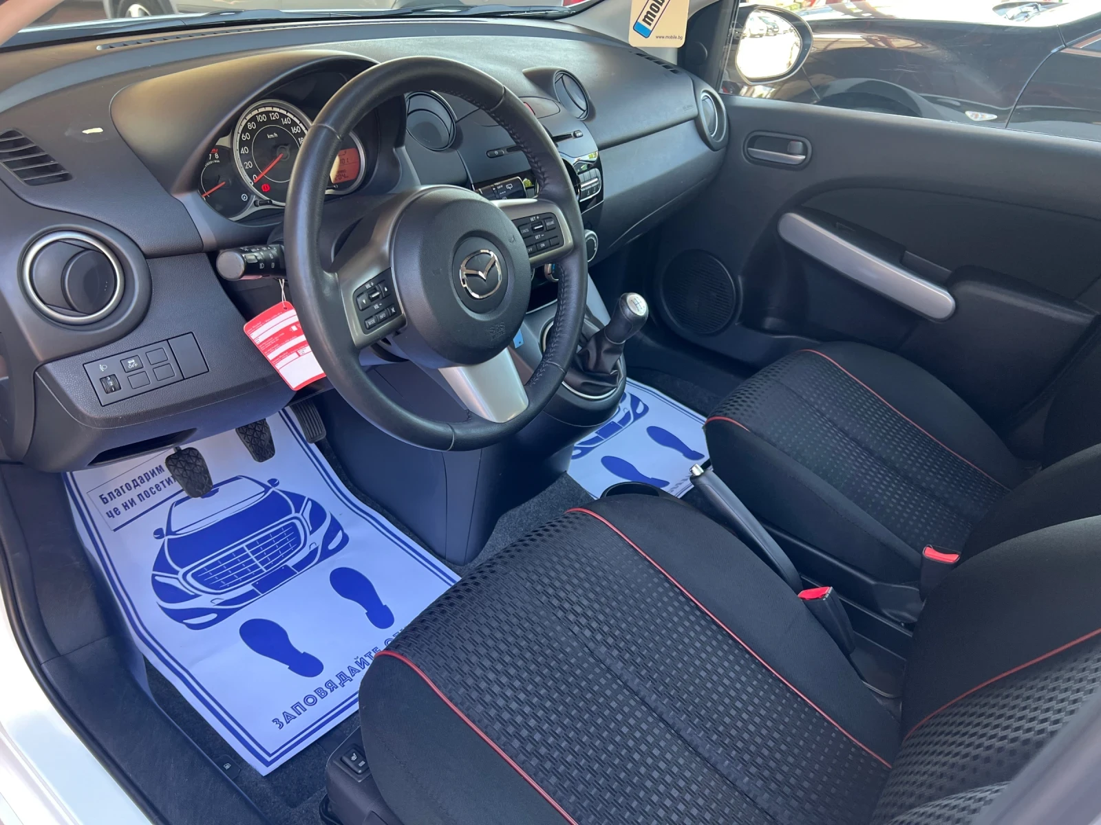 Mazda 2 1.5* ШВЕЙЦАРИЯ* Facelift* , снимка 14 - Автомобили и джипове - 54837631