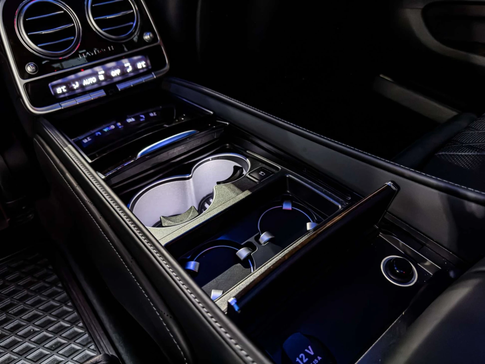 Mercedes-Benz S 600 MAYBACH / W12 /LONG / TV / ЦЕНА ДО БГ, снимка 17 - Автомобили и джипове - 54986298