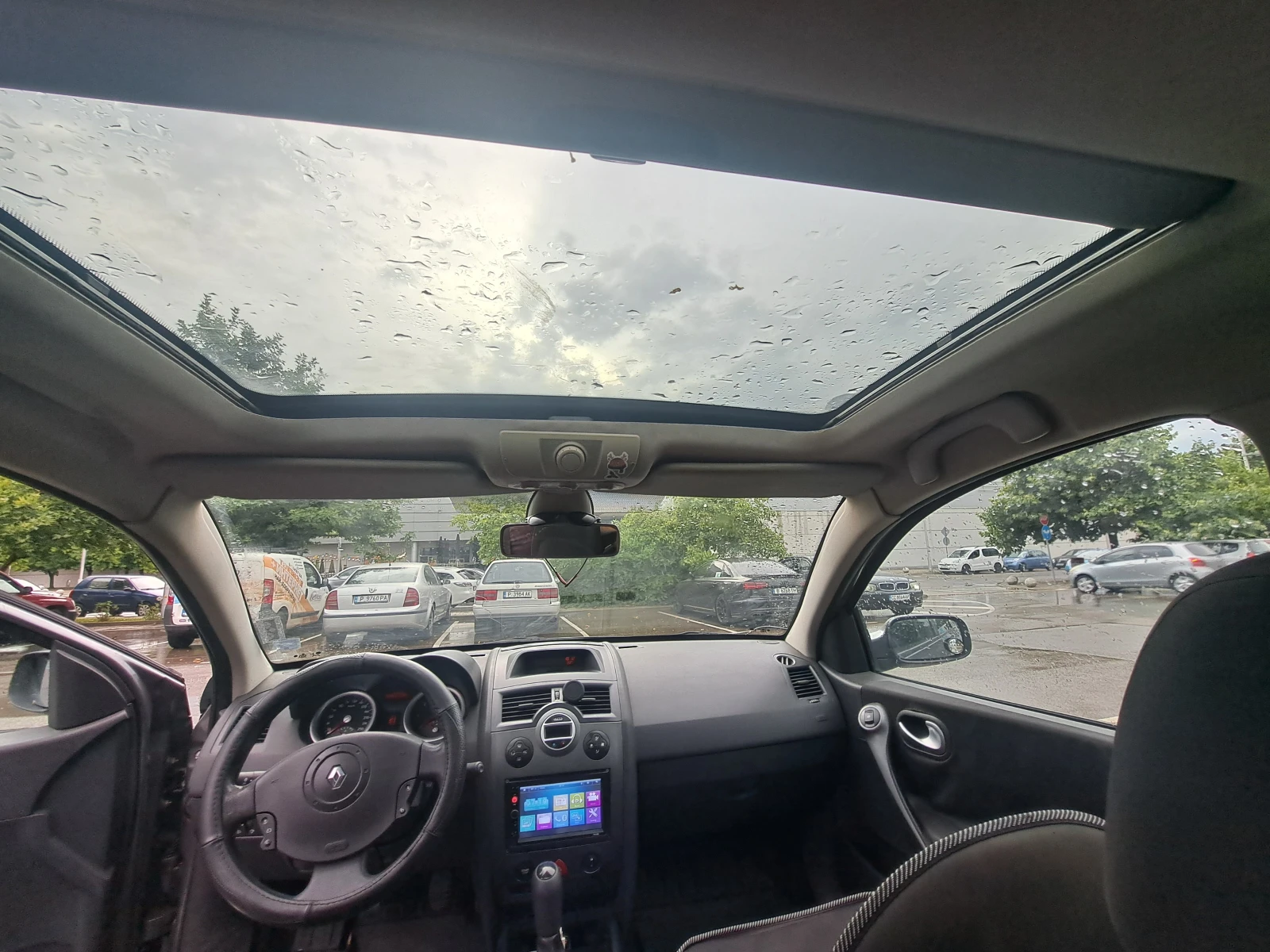 Renault Megane, снимка 9 - Автомобили и джипове - 55237167