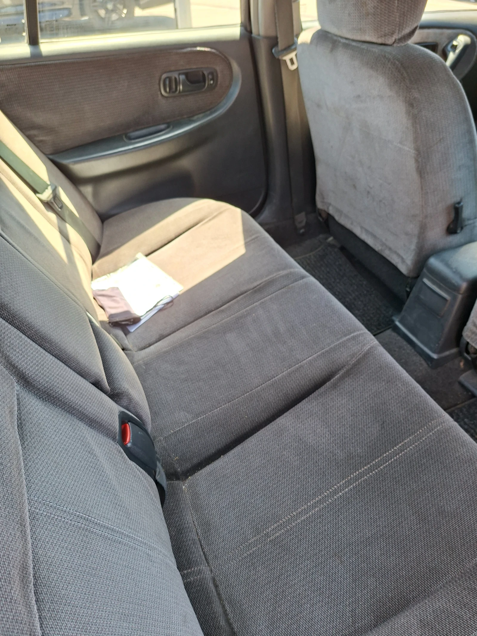 Nissan Primera SLX2D, снимка 7 - Автомобили и джипове - 55360865