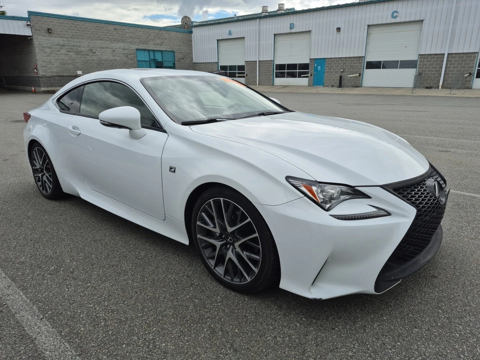 Lexus RC  300 F-SPORT / 2 КЛЮЧА / ОБДУХВАНЕ / ПАНОРАМА, снимка 2 - Автомобили и джипове - 55951756