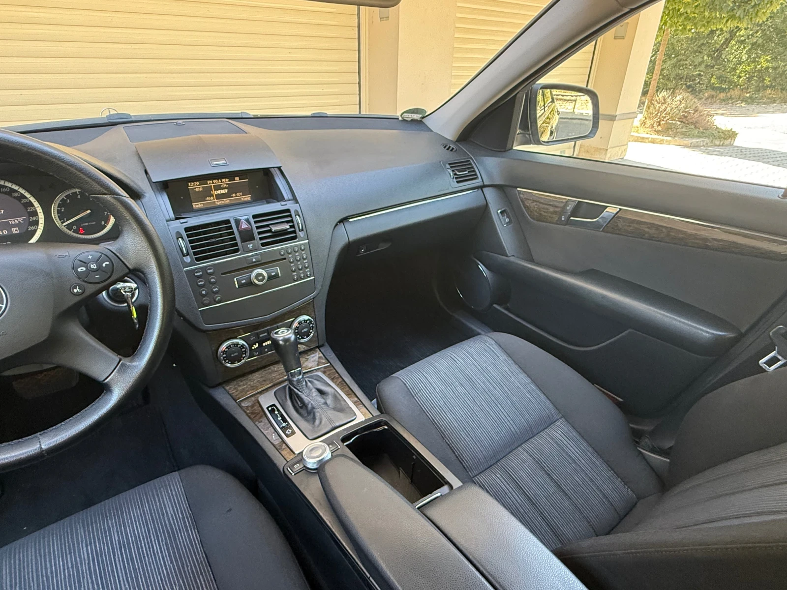 Mercedes-Benz C 230, снимка 14 - Автомобили и джипове - 56014569