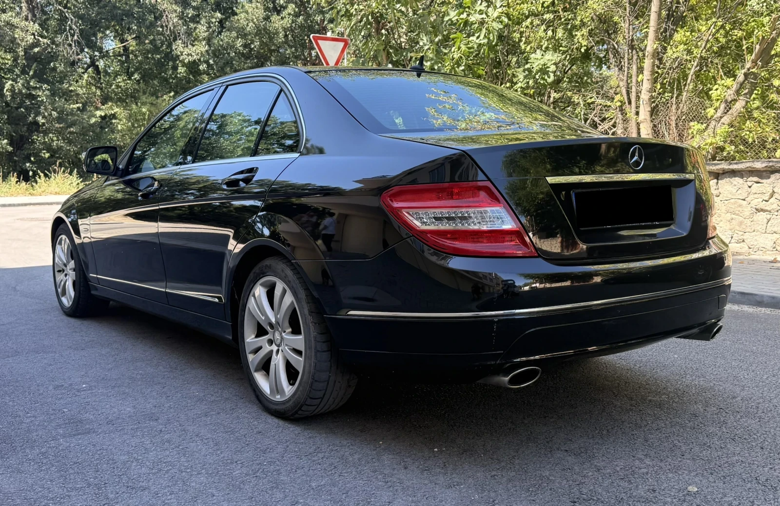 Mercedes-Benz C 230, снимка 7 - Автомобили и джипове - 56014569