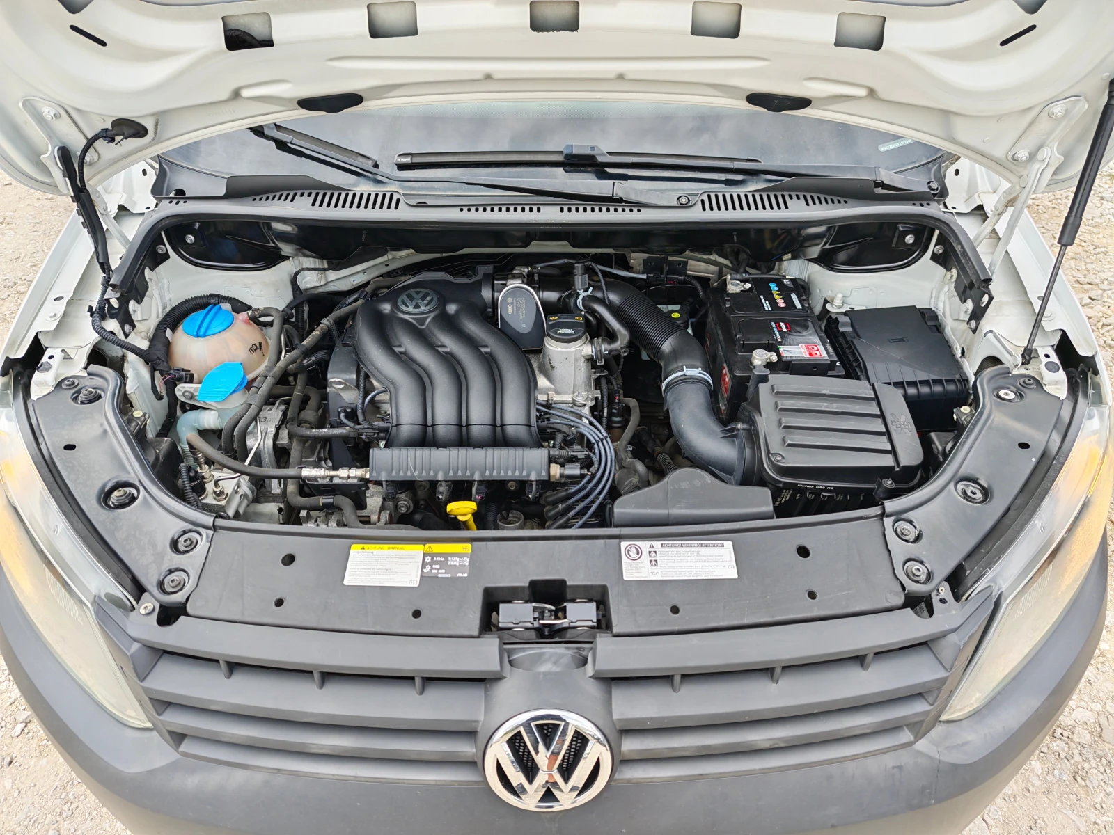 VW Caddy 2.0 бензин метан, снимка 15 - Автомобили и джипове - 56085168