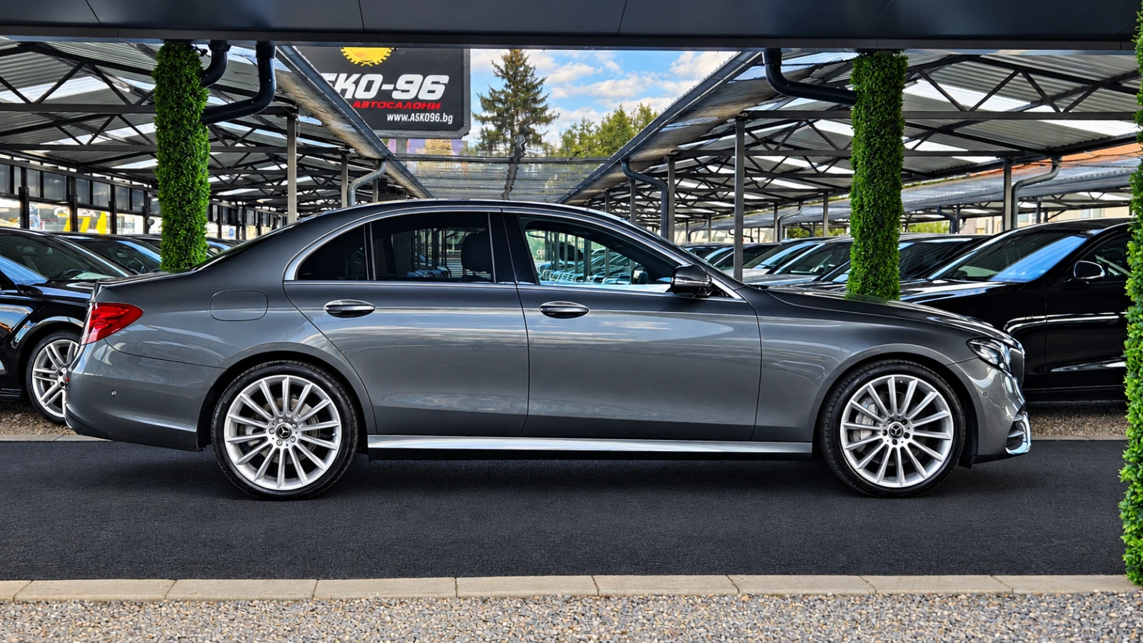 Mercedes-Benz E 350 AMG/DISTR/360CAM/HUD/�����EB/PANO/CAR PLAY/AMBI/LI | Mobile.bg � ����������� 4