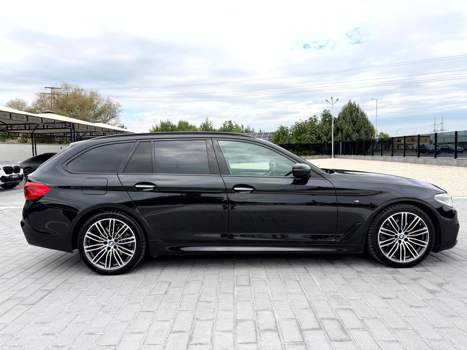 BMW 520 d X-DRIVE M-SPORT* LASER LED* ����� ����. ������� | Mobile.bg � ����������� 4