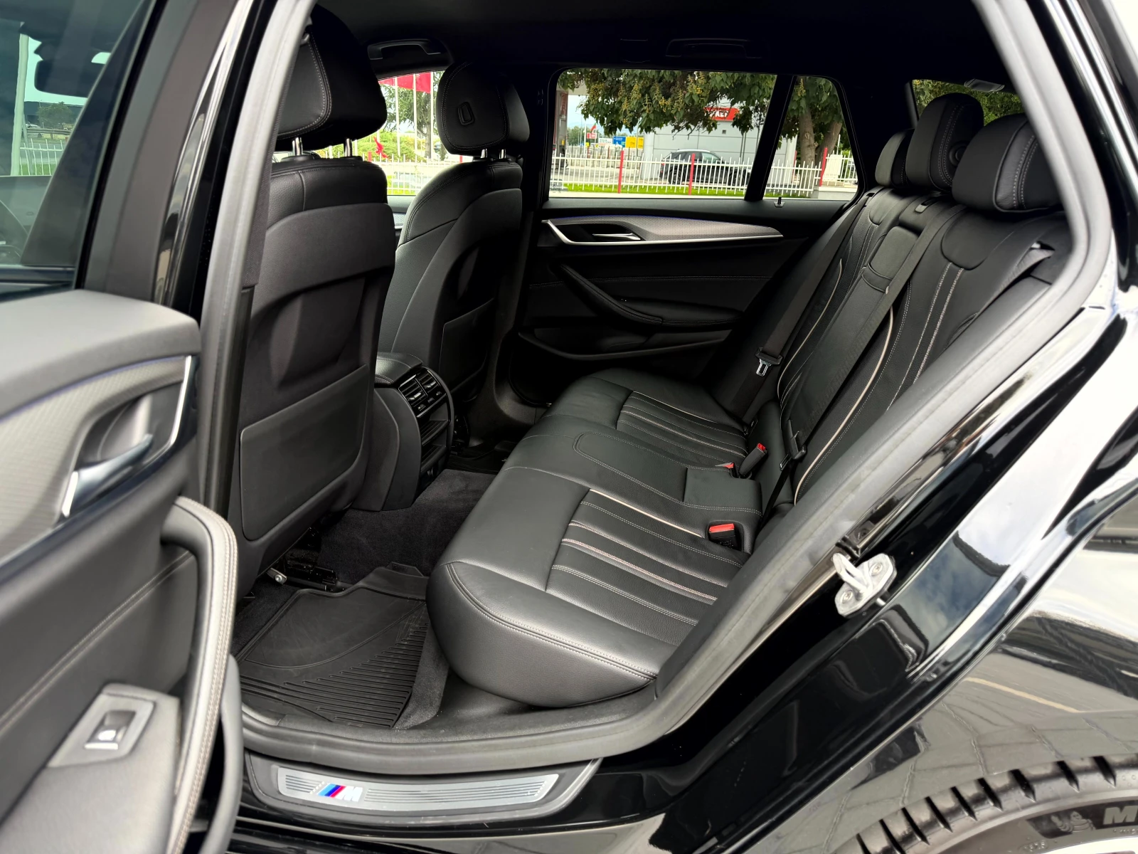 BMW 520 d X-DRIVE M-SPORT* LASER LED* ����� ����. ������� | Mobile.bg � ����������� 11