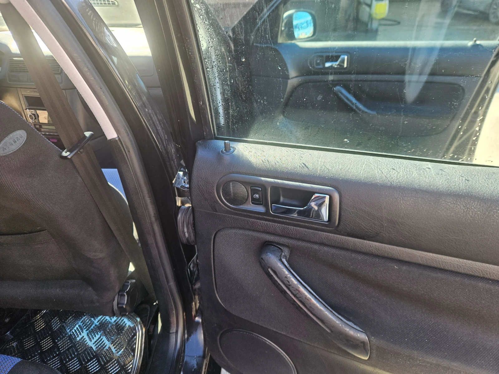 VW Golf 1.9 .90кс тди, снимка 15 - Автомобили и джипове - 56639869