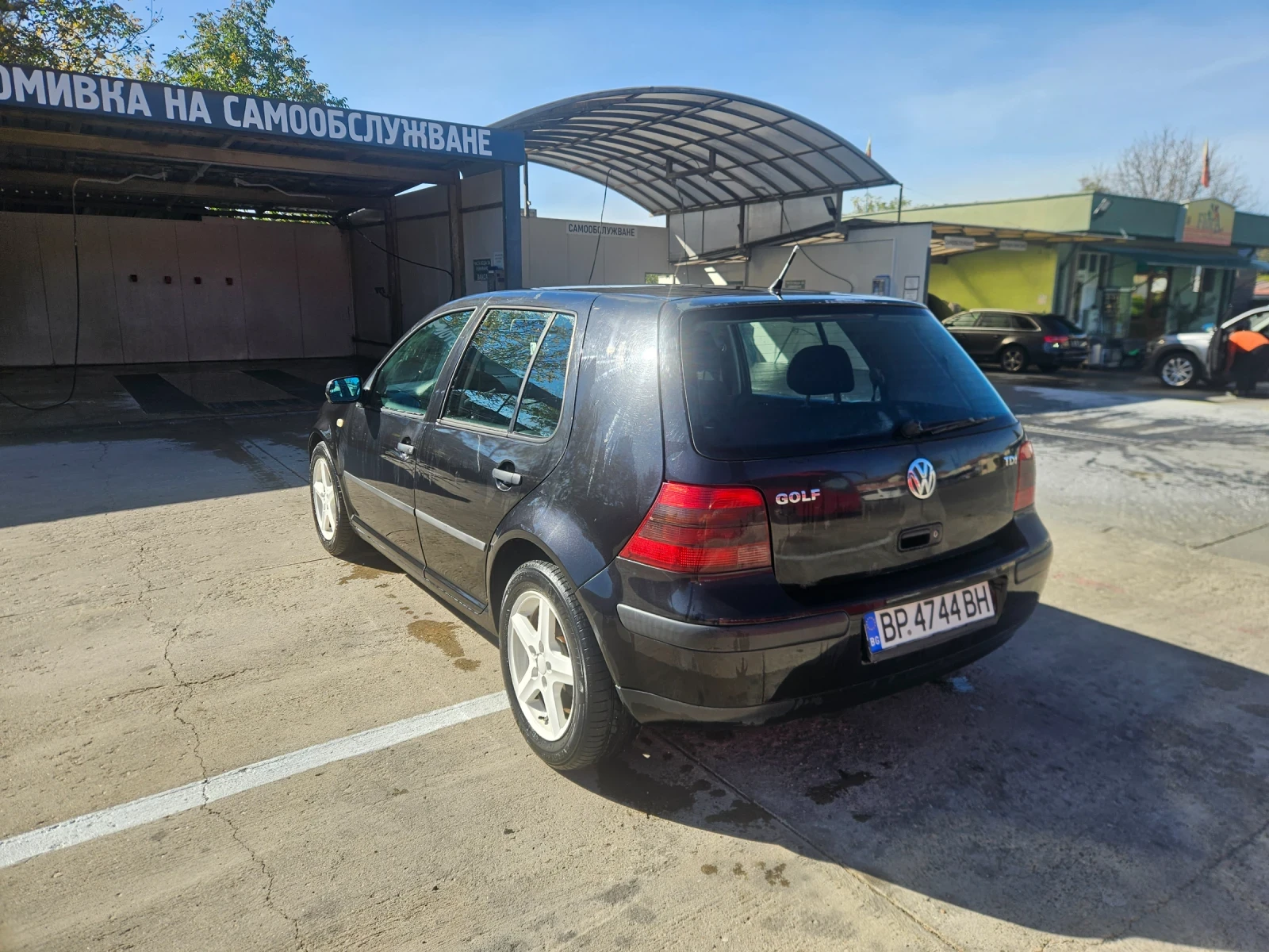 VW Golf 1.9 .90кс тди, снимка 8 - Автомобили и джипове - 56639869