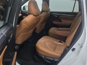 Toyota Highlander Awd Hybrid Limited/CARFAX/ФИНАНСИРАНЕ | Auto.bg — изображение 12