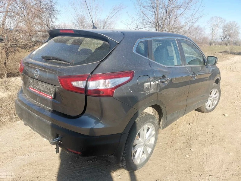 Nissan Qashqai 1.6dci, снимка 3 - Автомобили и джипове - 44304226