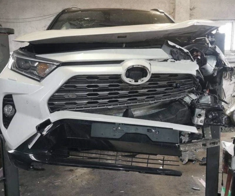 Toyota Rav4 Hybrid , снимка 1 - Автомобили и джипове - 47433919