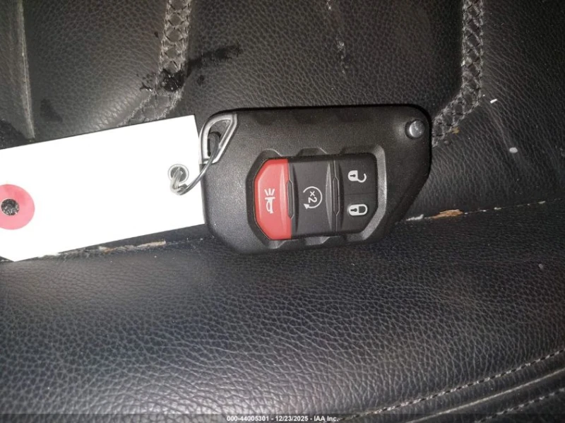 Jeep Wrangler 3.6l 4-Door Willys 4X4, снимка 11 - Автомобили и джипове - 53198772