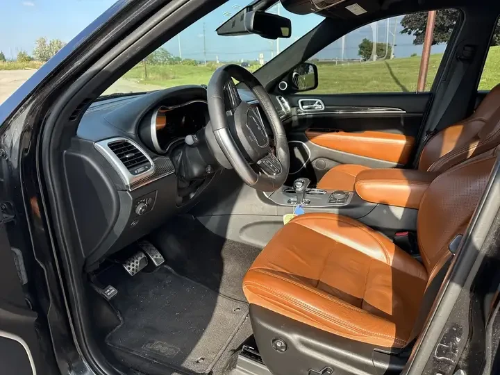Jeep Grand cherokee SRT| HARMAN/KARDON| PEANUT BUTTER LEATHER SEATS | Mobile.bg � ����������� 9