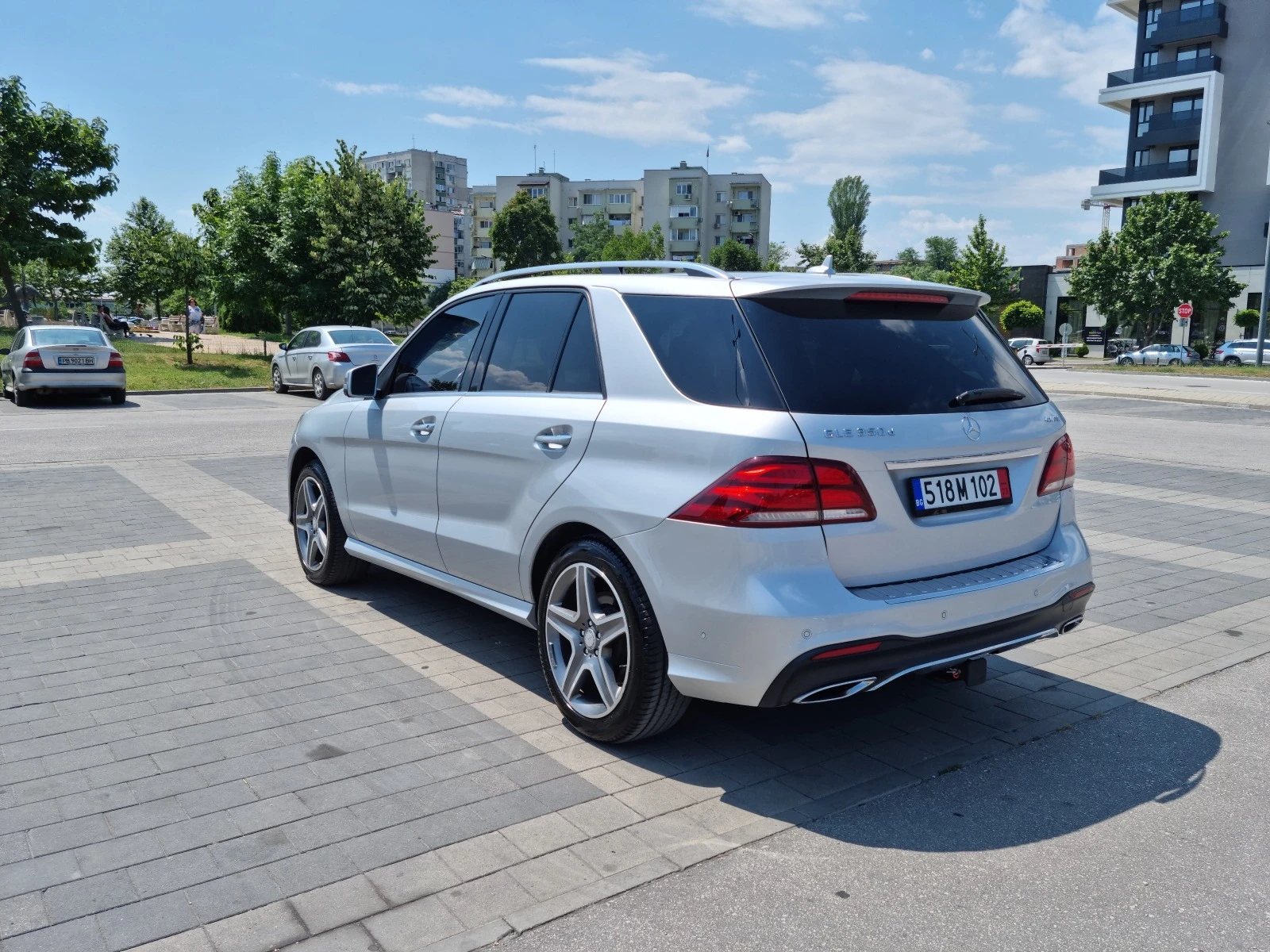 Mercedes-Benz GLE 350 4MATIC * AMG LINE* /360  CAM/DISTR/9G-TR/LED INT S - изображение 4