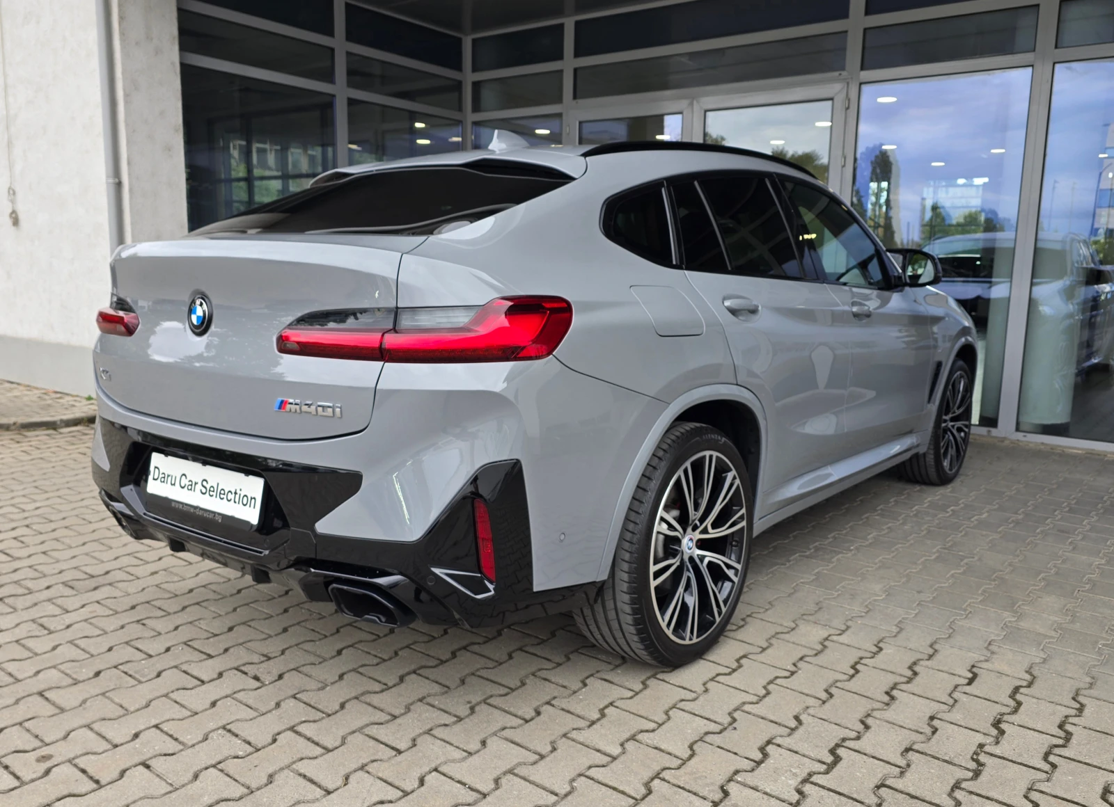 BMW X4 M40i xDrive Individual Facelift - изображение 3