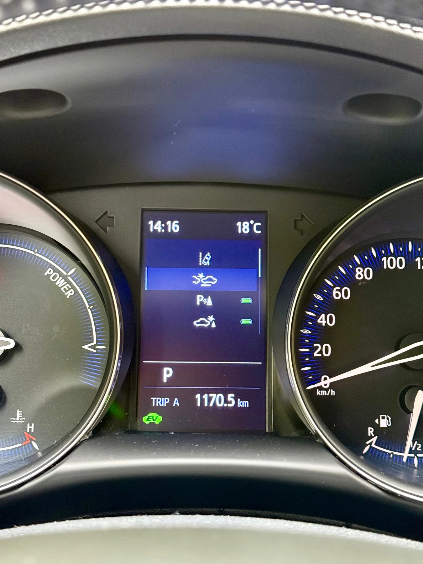 Toyota C-HR 1.8 Hybrid Гаранционна - изображение 10