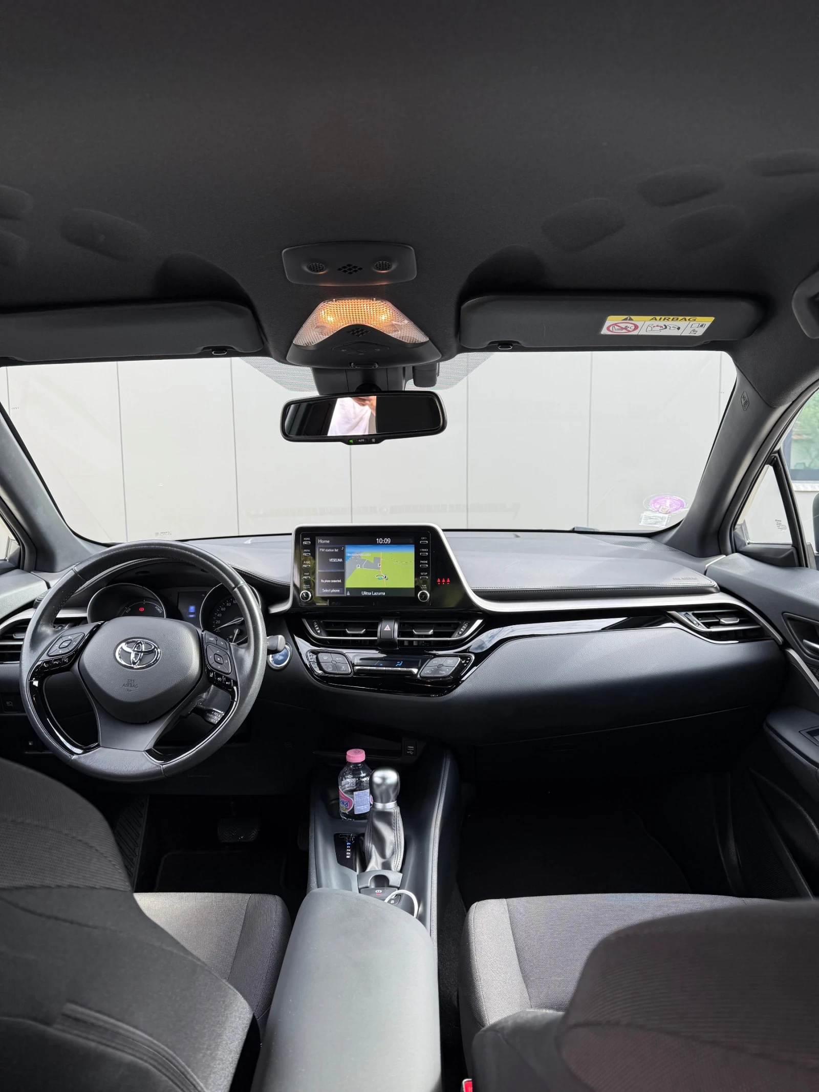 Toyota C-HR 1.8 Hybrid Гаранционна - изображение 8