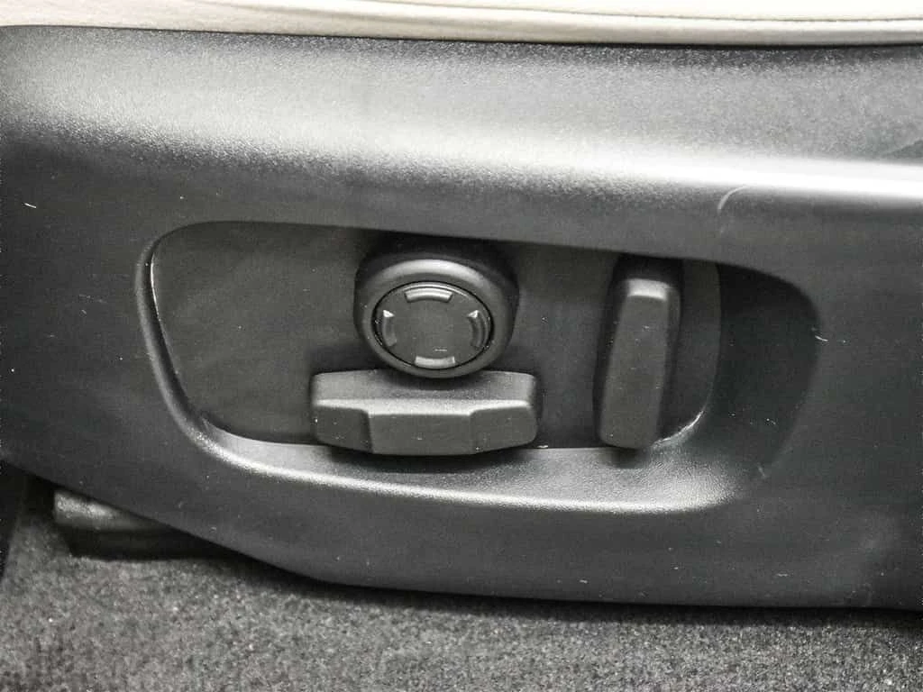 Land Rover Range Rover Velar * P340 R Dynamic S * CARFAX * ���� �� �� | Mobile.bg � ����������� 16