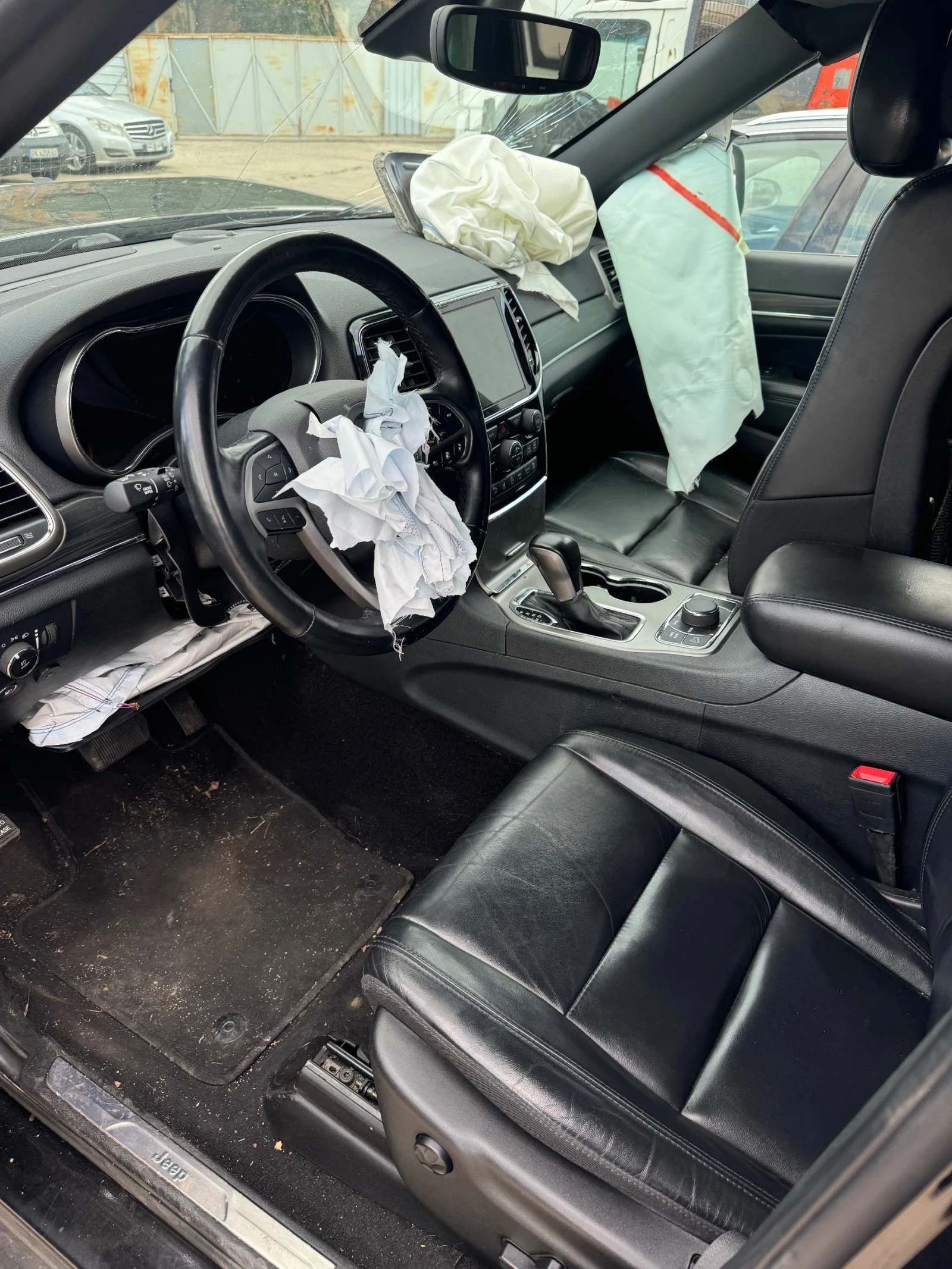 Jeep Grand cherokee 3.6, снимка 8 - Автомобили и джипове - 55739440