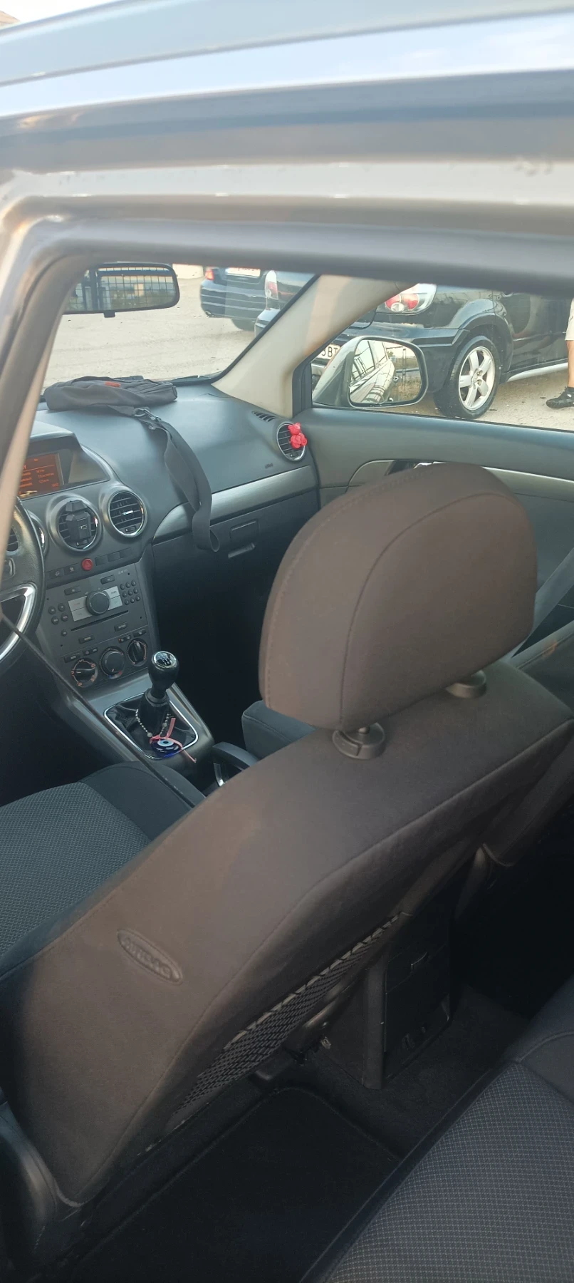 Opel Antara, снимка 7 - Автомобили и джипове - 56043619