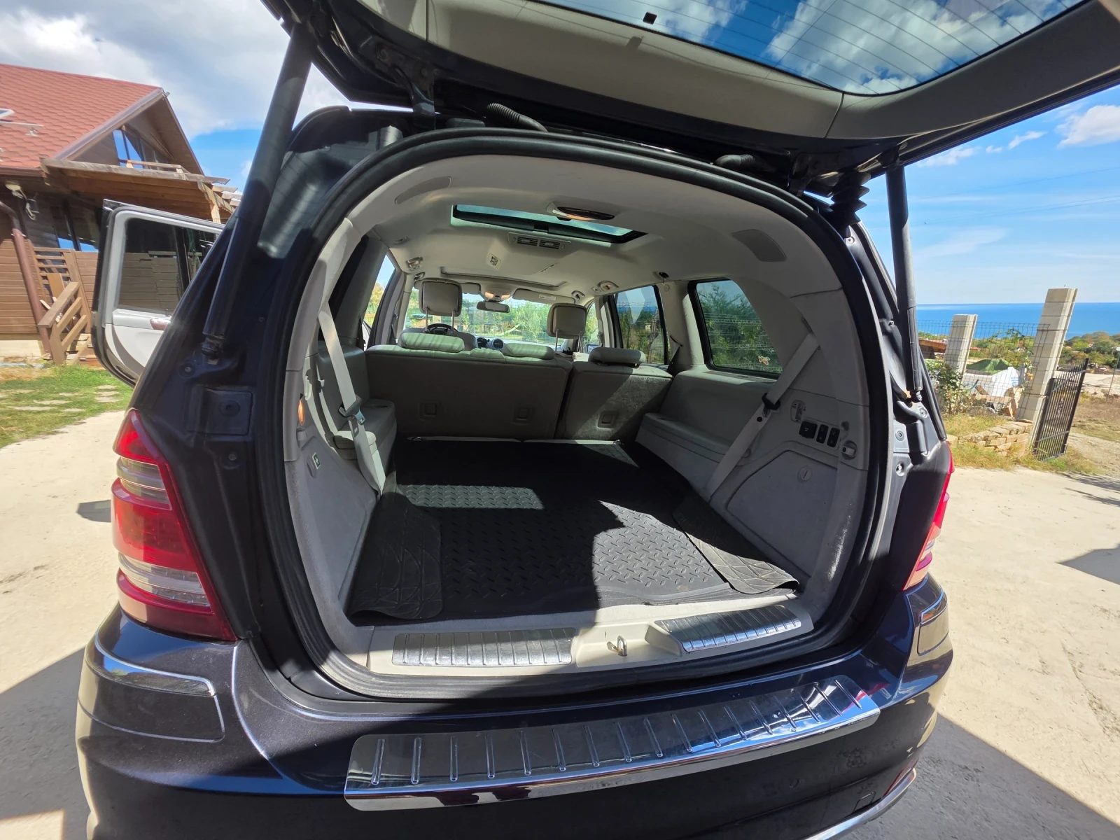 Mercedes-Benz GL 550, снимка 8 - Автомобили и джипове - 56210200